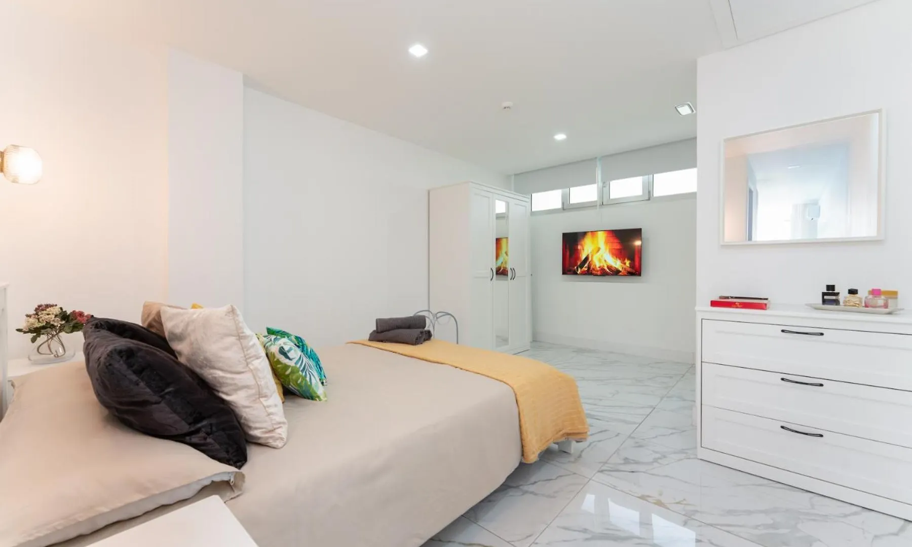 Beach Exclusive Apartment With Terrace - Pool View - Jacuzzi View San Bartolome de Tirajana