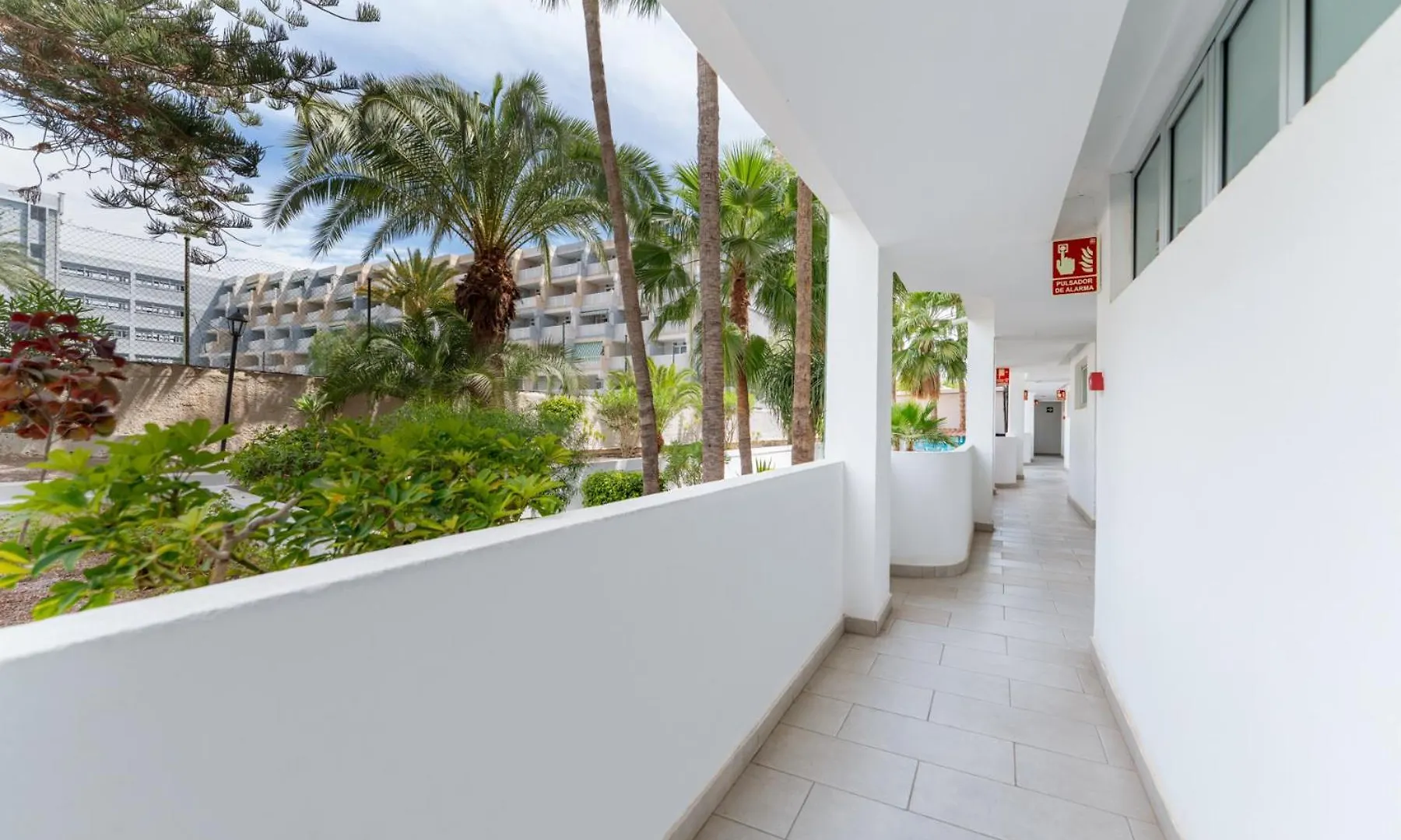 Beach Exclusive Apartment With Terrace - Pool View - Jacuzzi View San Bartolome de Tirajana  Spain