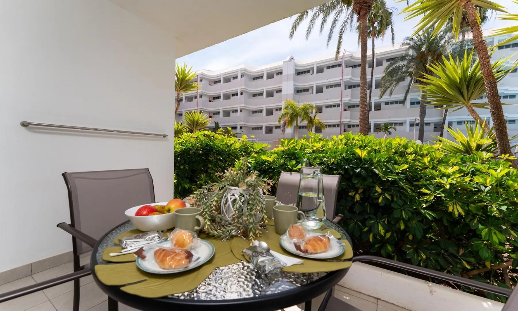 Beach Exclusive Apartment With Terrace - Pool View - Jacuzzi View San Bartolome de Tirajana  0*, San Bartolome de Tirajana (Gran Canaria)