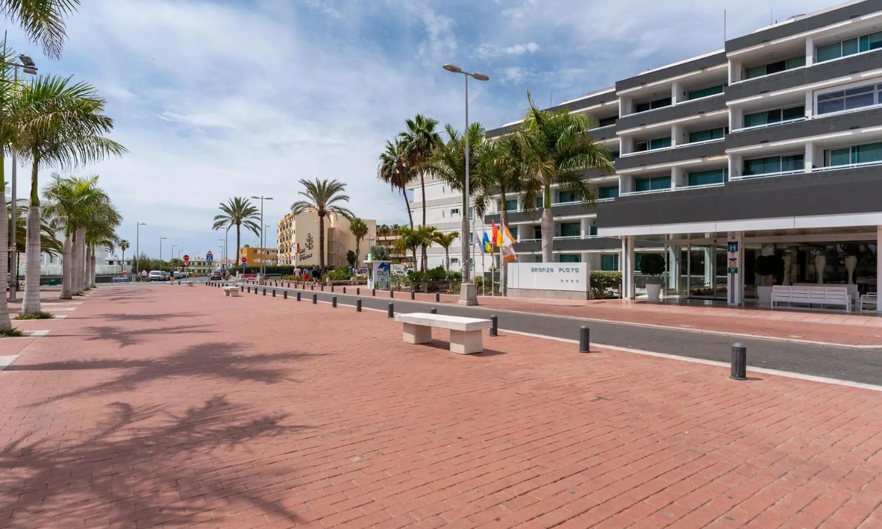 Beach Exclusive Apartment With Terrace - Pool View - Jacuzzi View San Bartolome de Tirajana